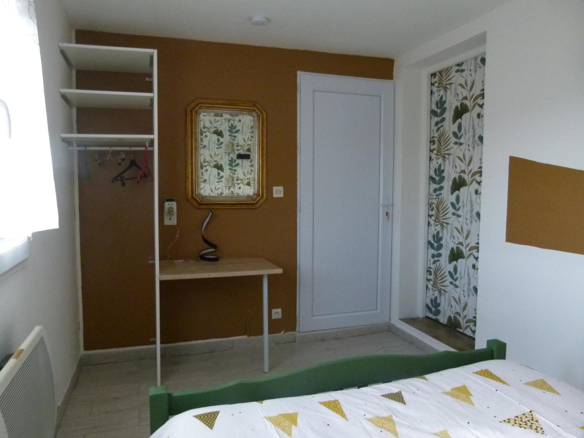Bed and Breakfast Notre Vie La Roussas Экстерьер фото