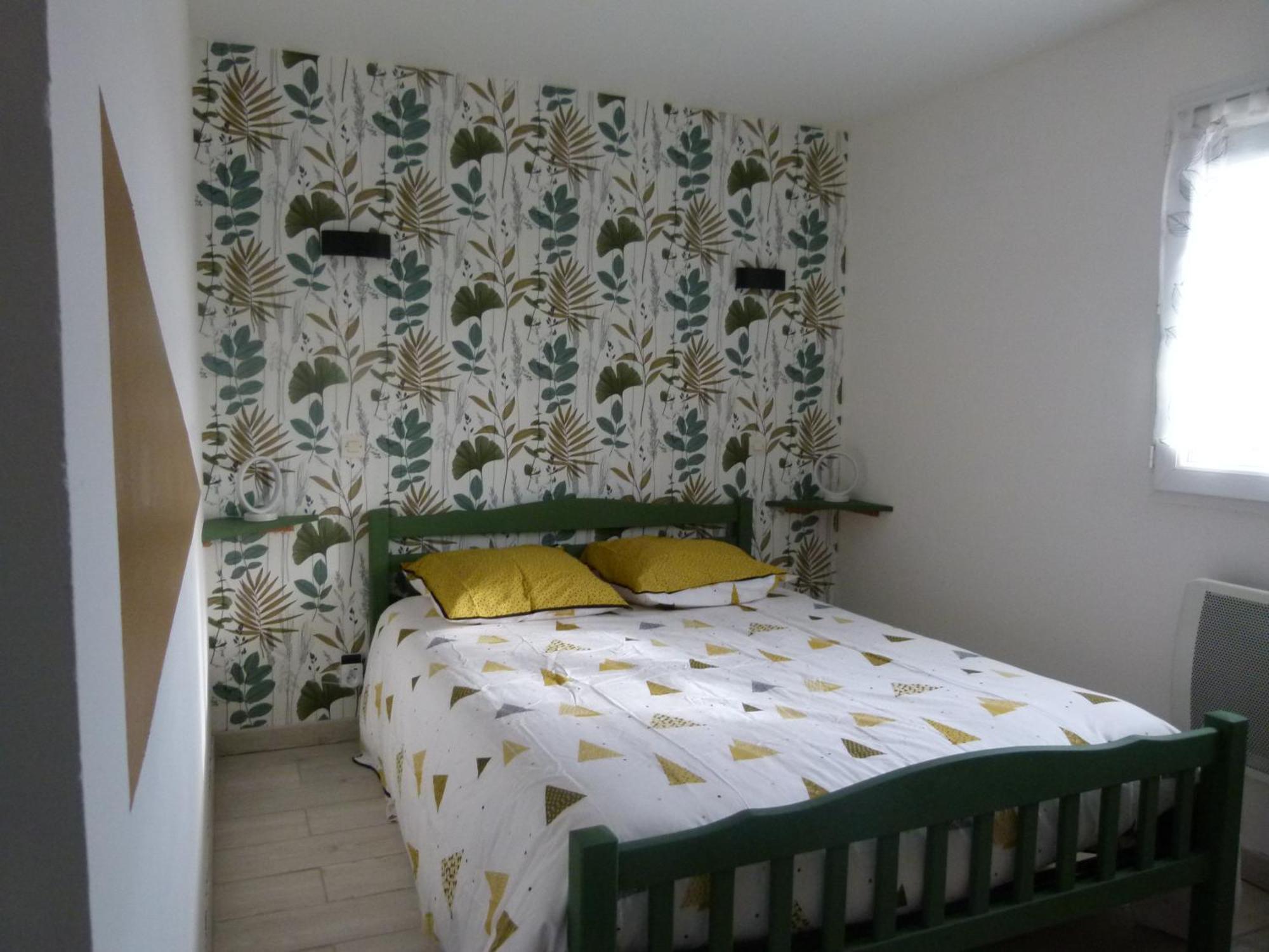 Bed and Breakfast Notre Vie La Roussas Экстерьер фото