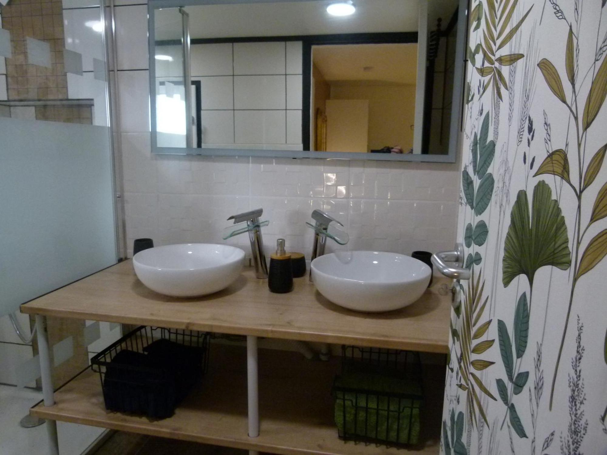 Bed and Breakfast Notre Vie La Roussas Экстерьер фото